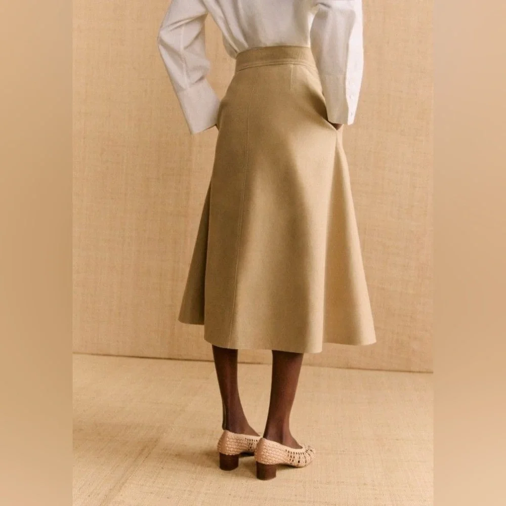 Sézane Oksana Midi Skirt – NWT – Size US 4 / EU 36- beige - Picture 2 of 11
